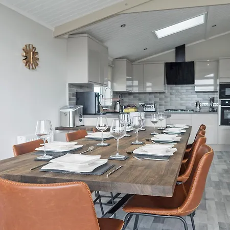 Stan Hollis - Ukc4063 別荘 *